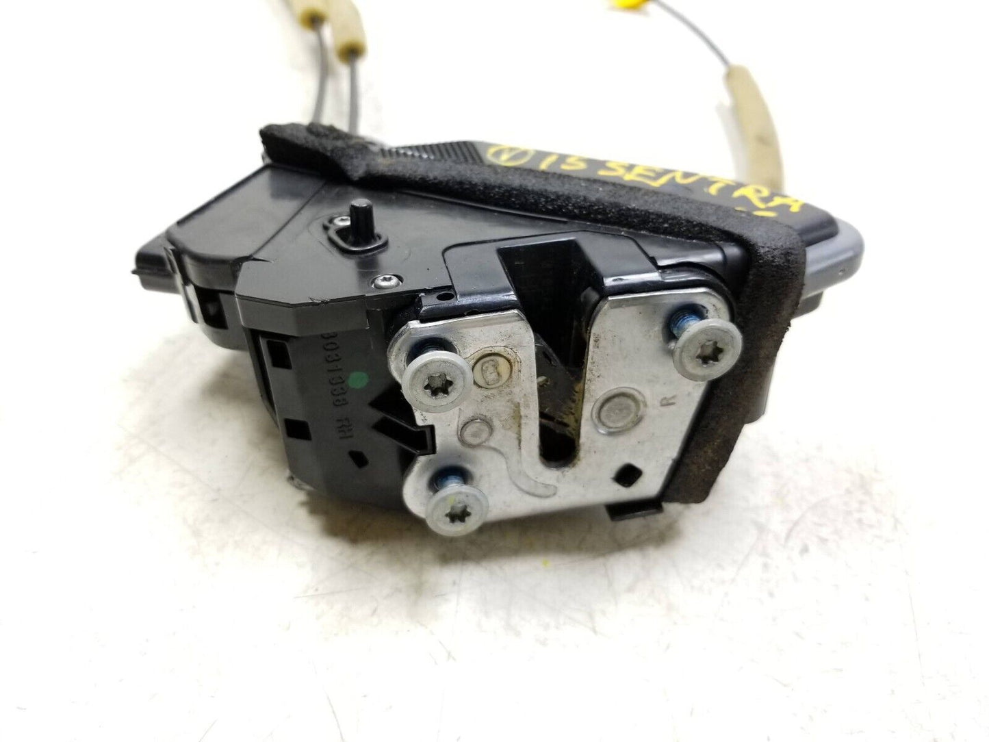 2015-2019 Nissan Sentra Door Lock Actuator & Handle Rear Passenger Side Rh OEM