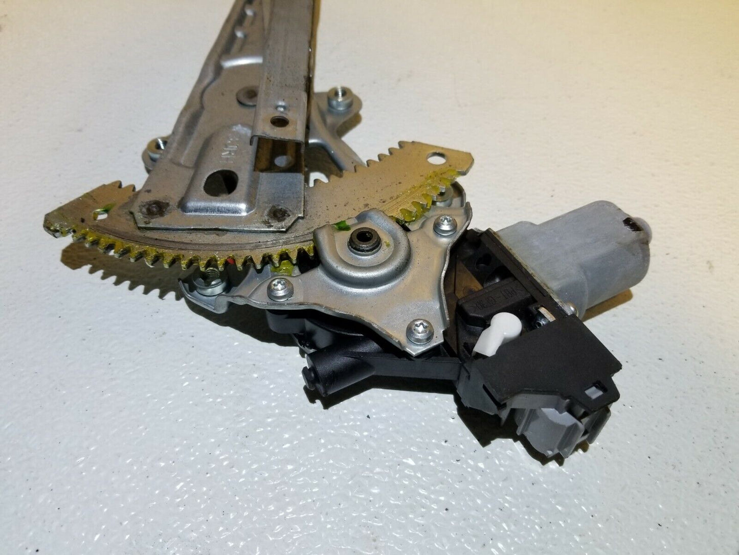 2016-2023 Nissan Maxima Door Window Regulator Motor Rear Right Passenger Side