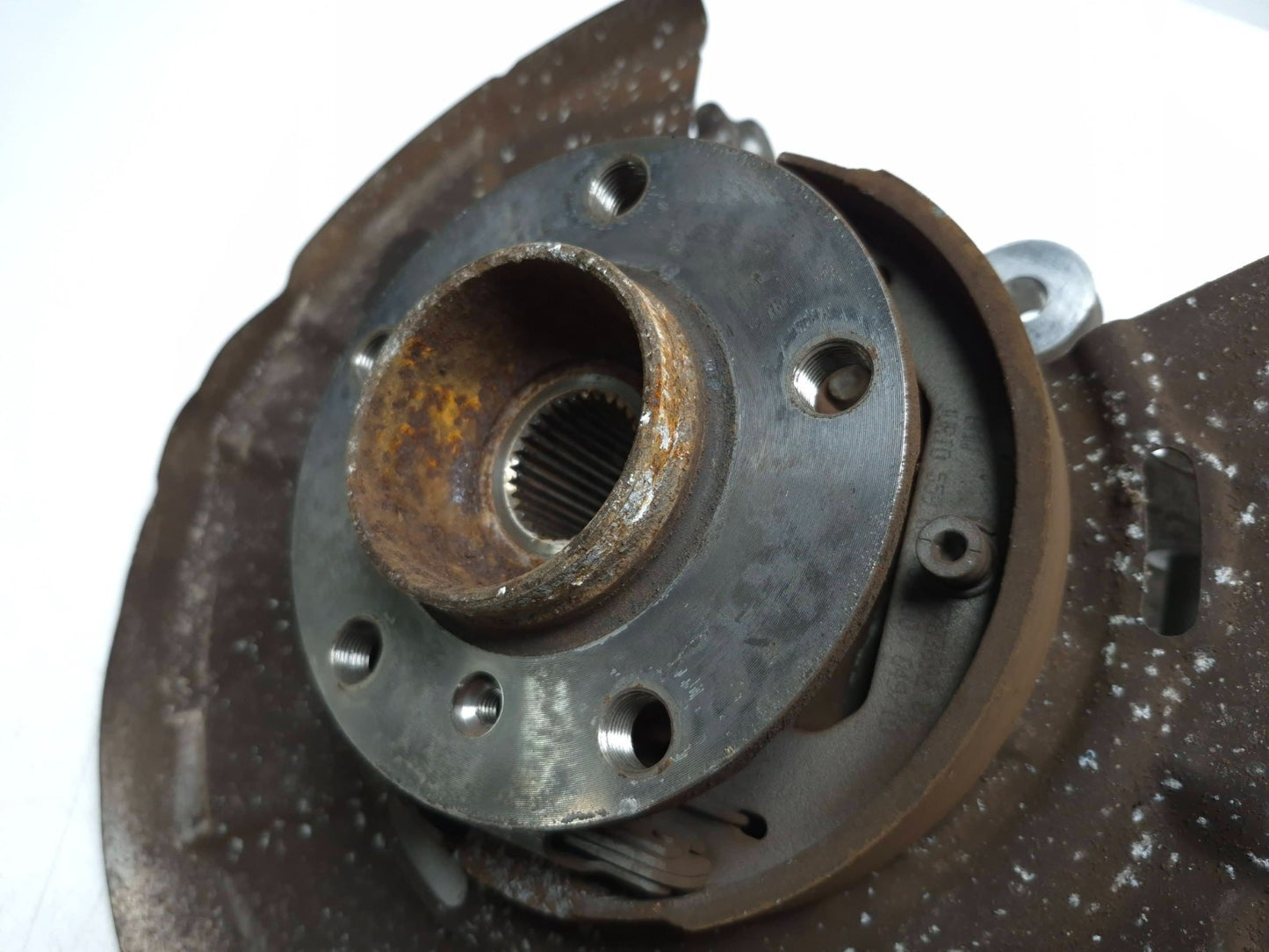 2011 BMW 750li RWD Rear Spindle Knuckle Wheel Hub Passenger Side Right OEM