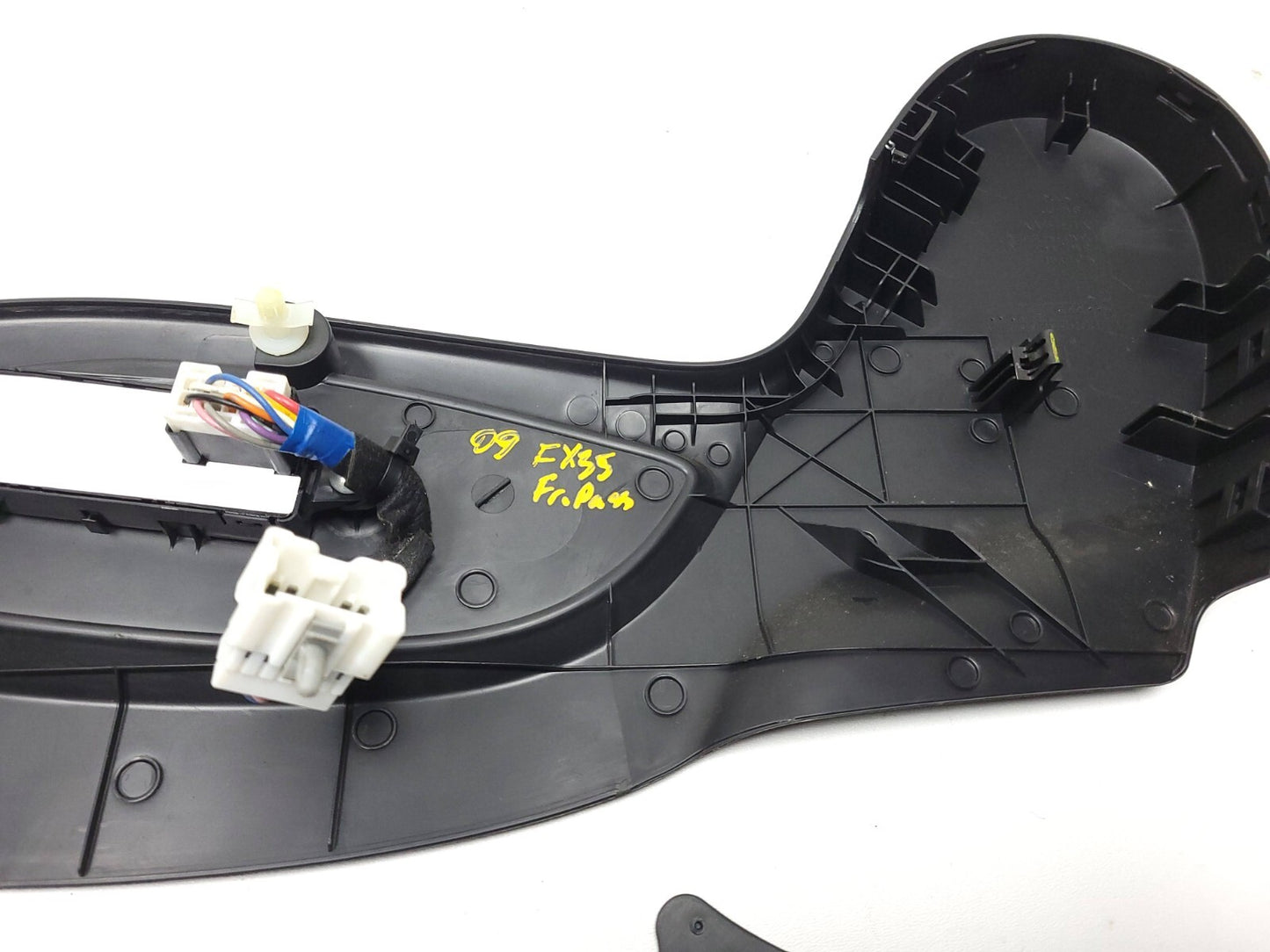 2009-2012 Infiniti Fx35 Front Seat Side Trim Cover & Switch Right Passenger  OEM