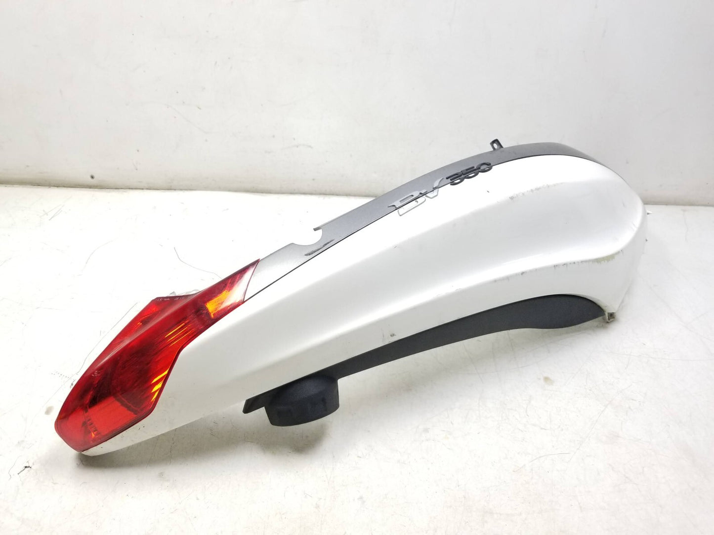 2017 - 2021 Piaggio Bv 350 Rear Right Side Fairing & Tail Light 3pcs OEM