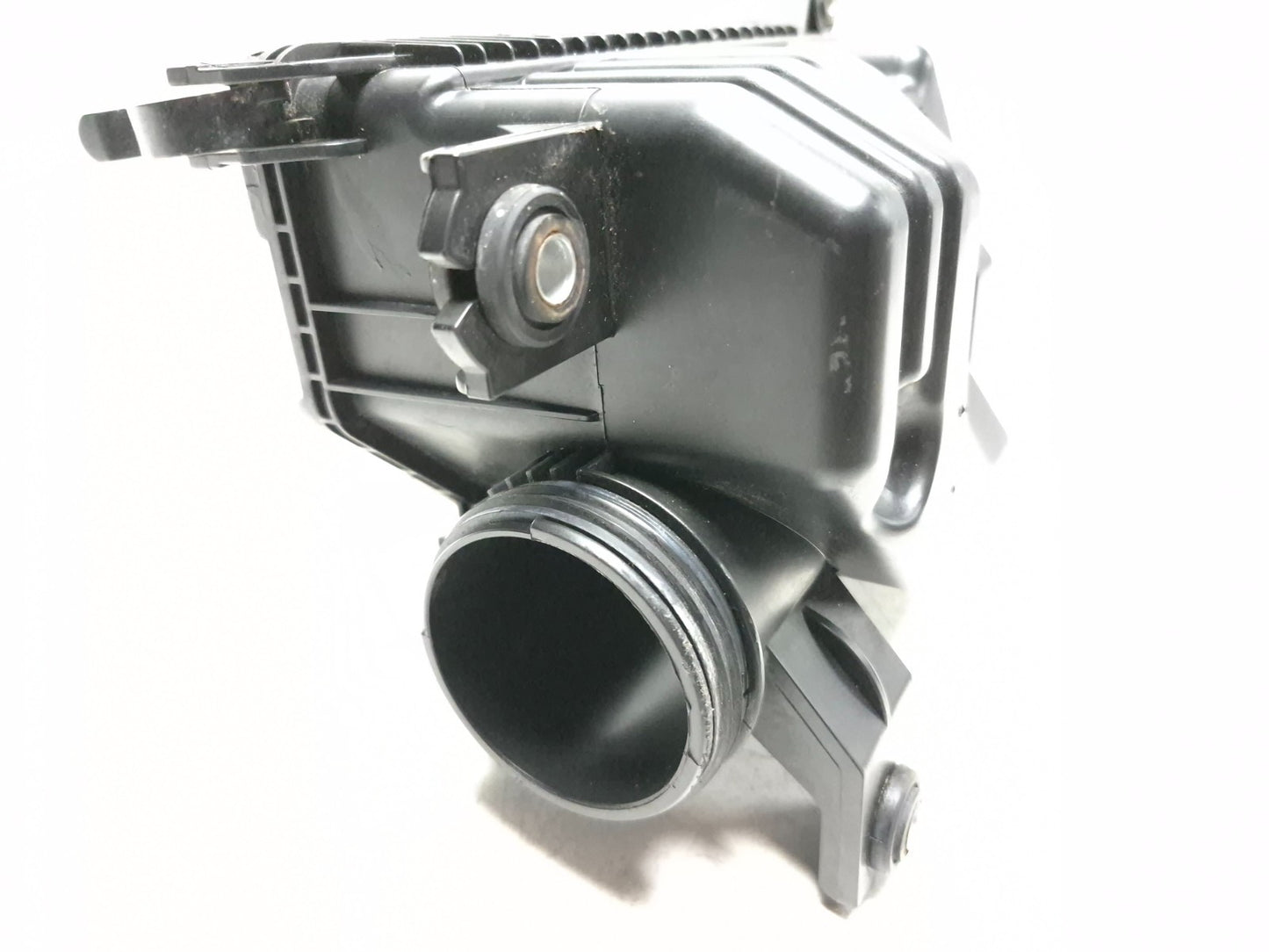 2014 Hyundai Accent Air Cleaner Box Filter Assembly OEM