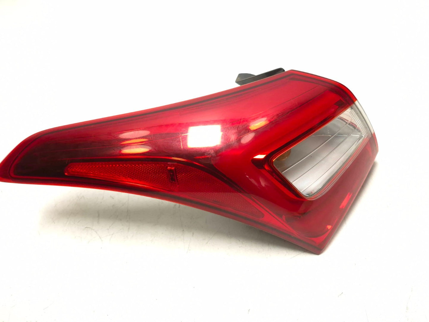 2014 Hyundai Elantra Gt Tail Light Outer Driver Side Left OEM