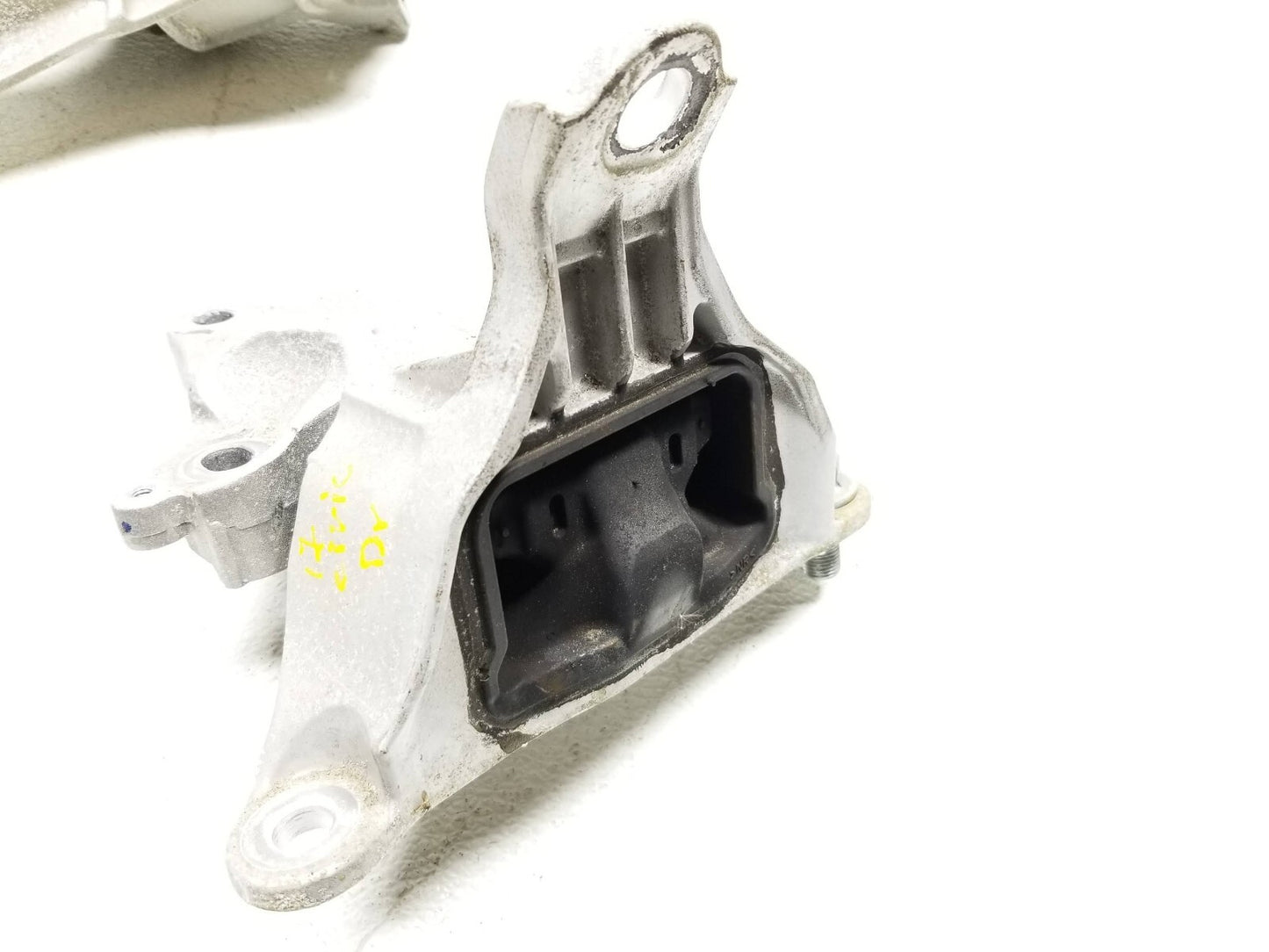 16 17 18 19 20 Honda Civic Sedan 2.0l Engine Mount Bracket 3pcs OEM 51k