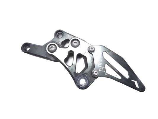 2016 Yamaha Yzf R3 Front Footrest Mount Bracket Left OEM