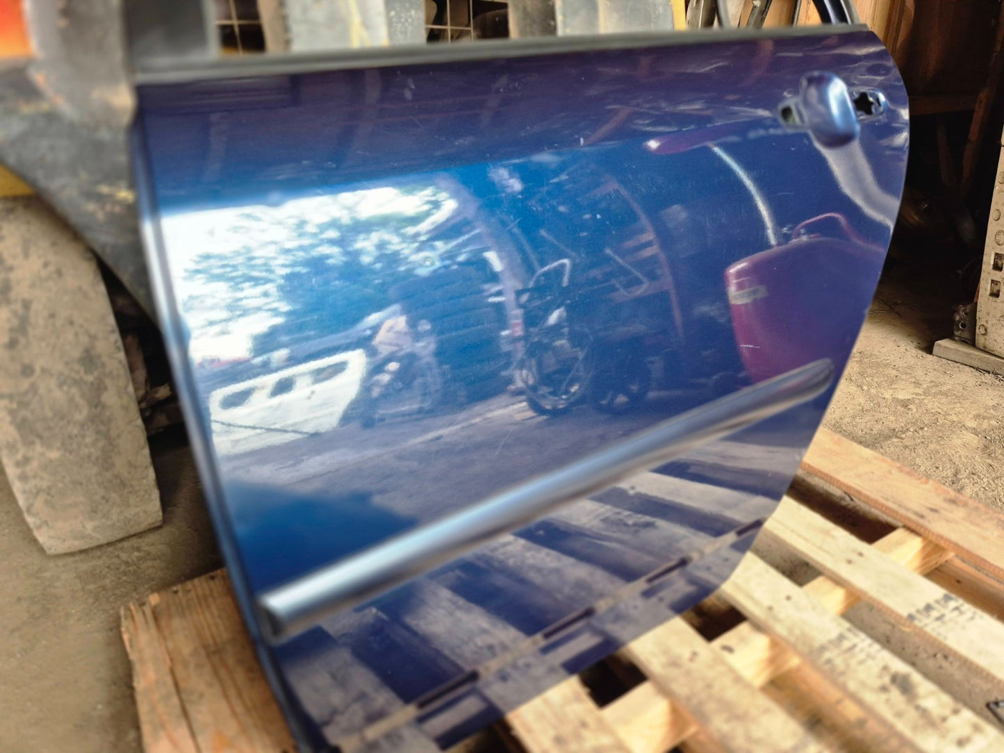 2004 Toyota Corolla Sedan Rear Door Shell Left Driver Side OEM