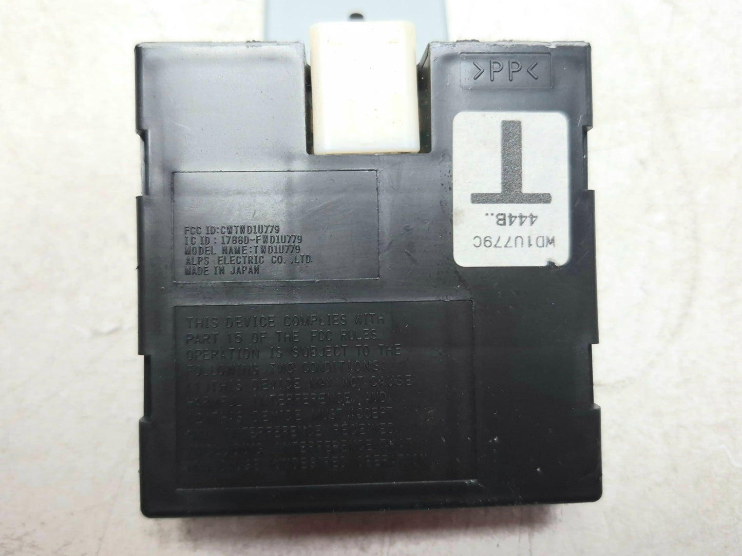 2015 Nissan Juke Keyless Entry Theft Lock Control OEM