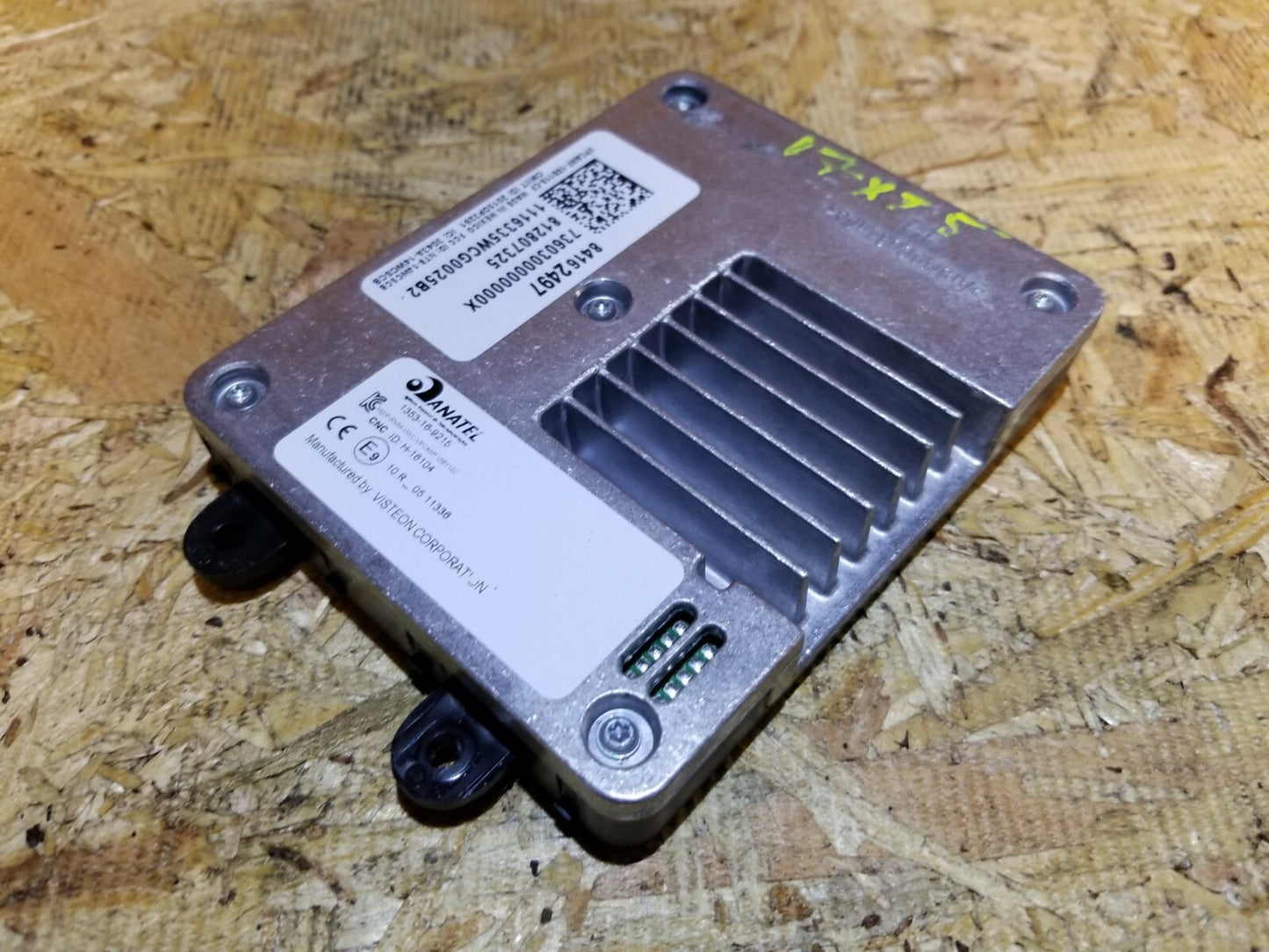 2017 Cadillac Xt5 Communication Wireless Charger Module OEM