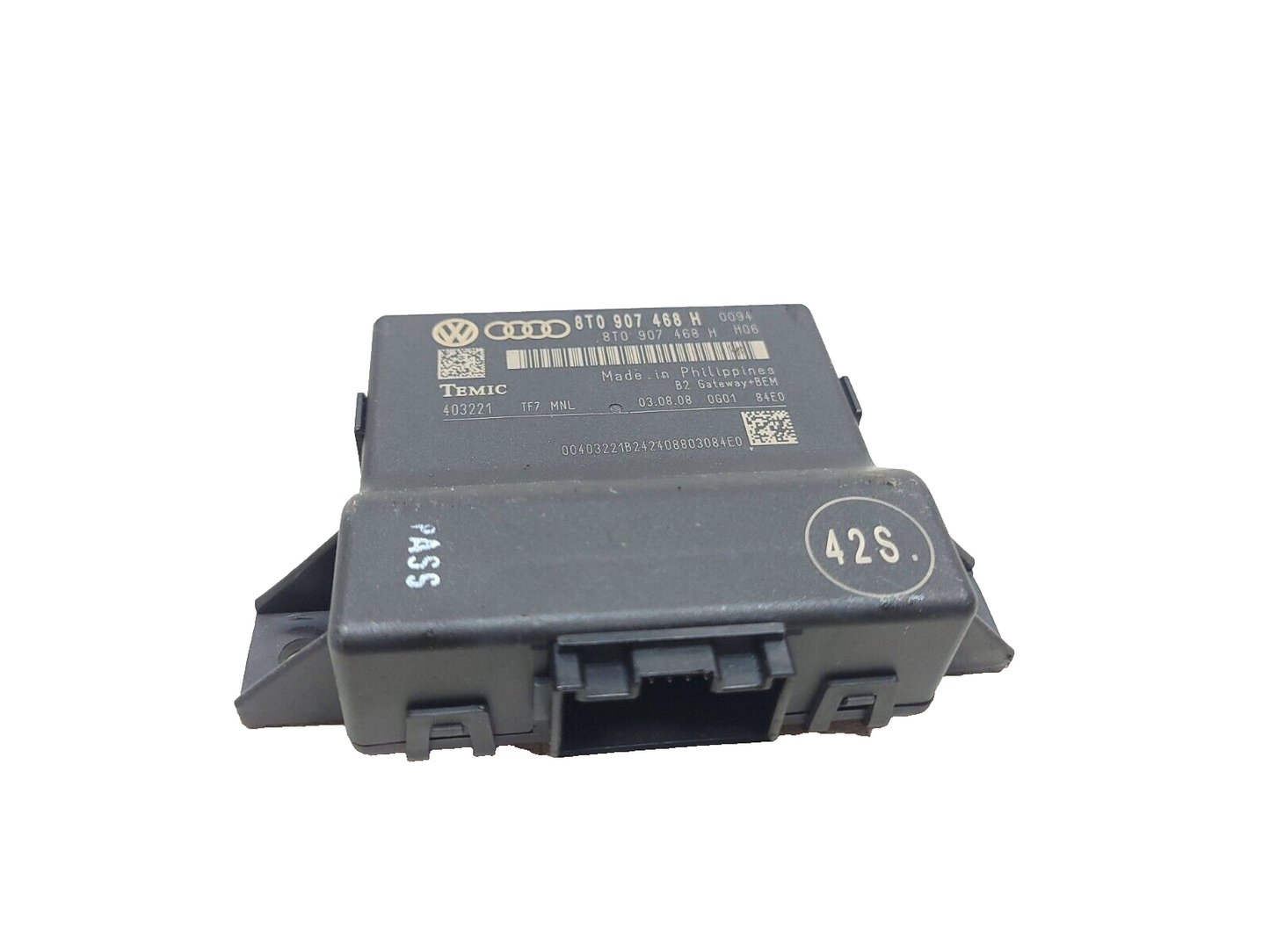 2009 - 2012 Audi A4 S4 Sedan Gateway Control Unit OEM