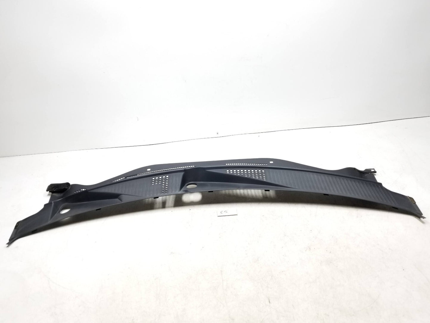 2010 Dodge Caliber Sxt Front Windshield Wiper Cowl Trim OEM