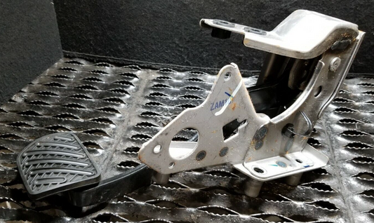 2012 Nissan Juke Brake Pedal OEM