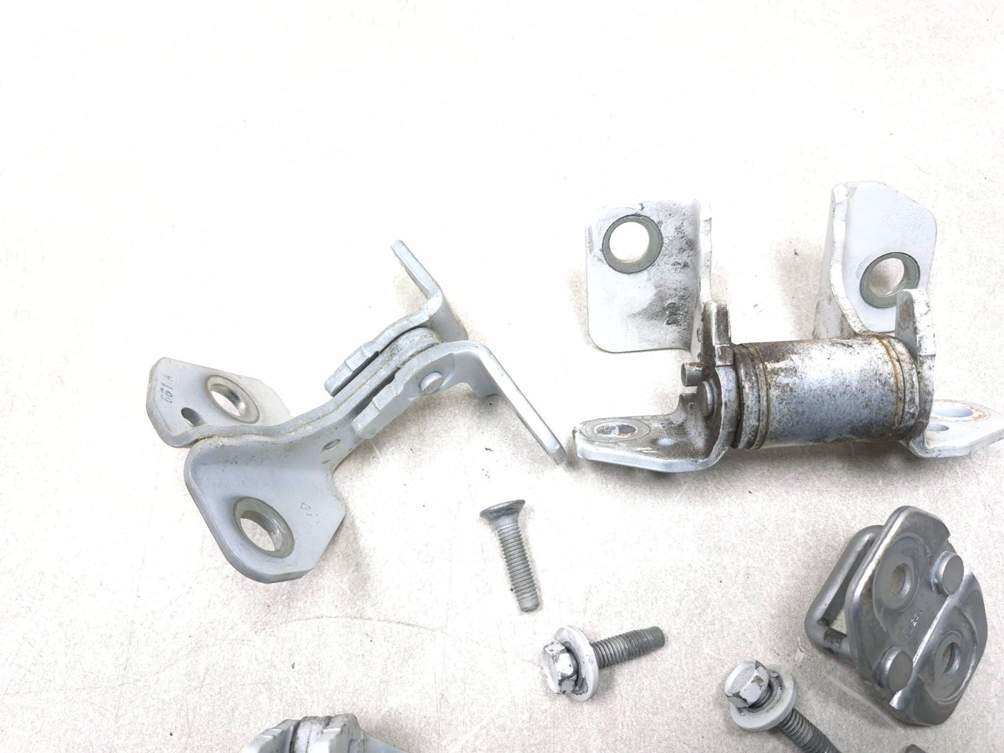 2013 Dodge Grand Carawan Sxt Door Hinge Front & Rear Driver Side Left Set OEM