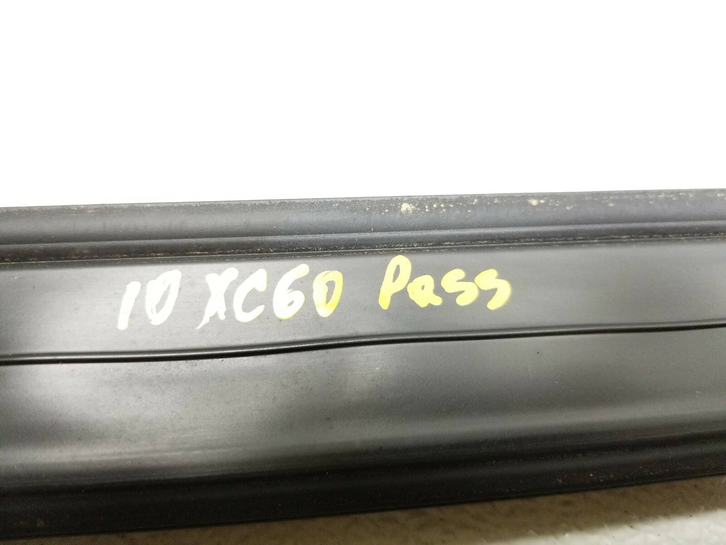 2010 Volvo XC60 Roof Side Rail Trim 2pcs OEM