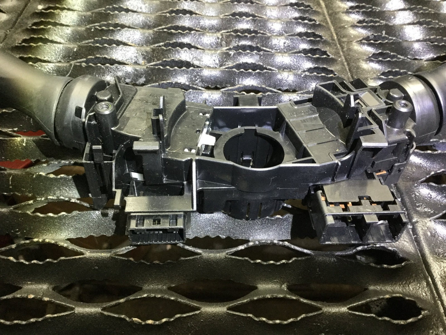 04 05 06 07 08 09 Toyota Prius Steering Column Combination Switches Oem.