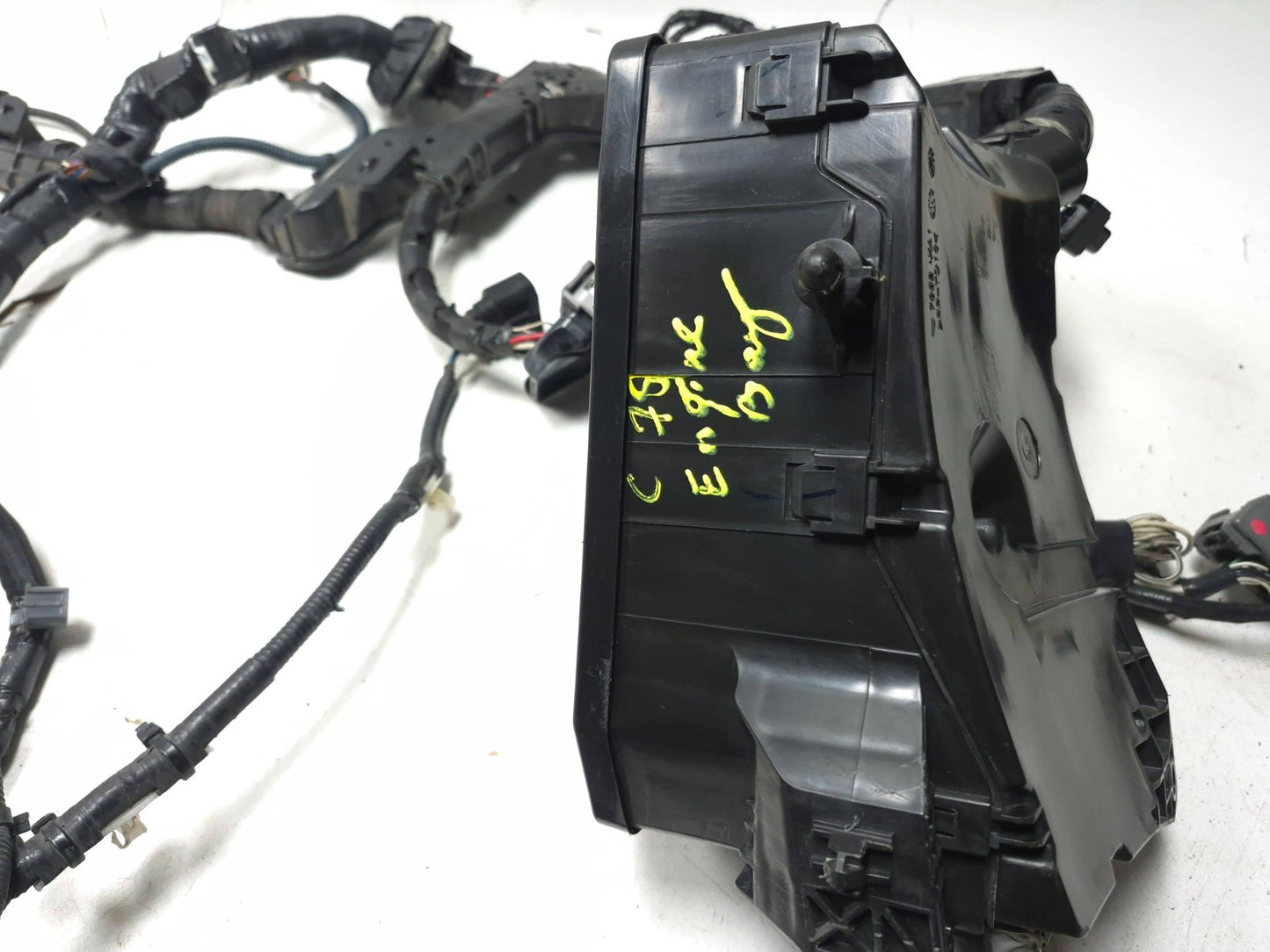 2010 Lexus Hs250h Engine Bay Room Main Wire Harness & Fuse Box OEM
