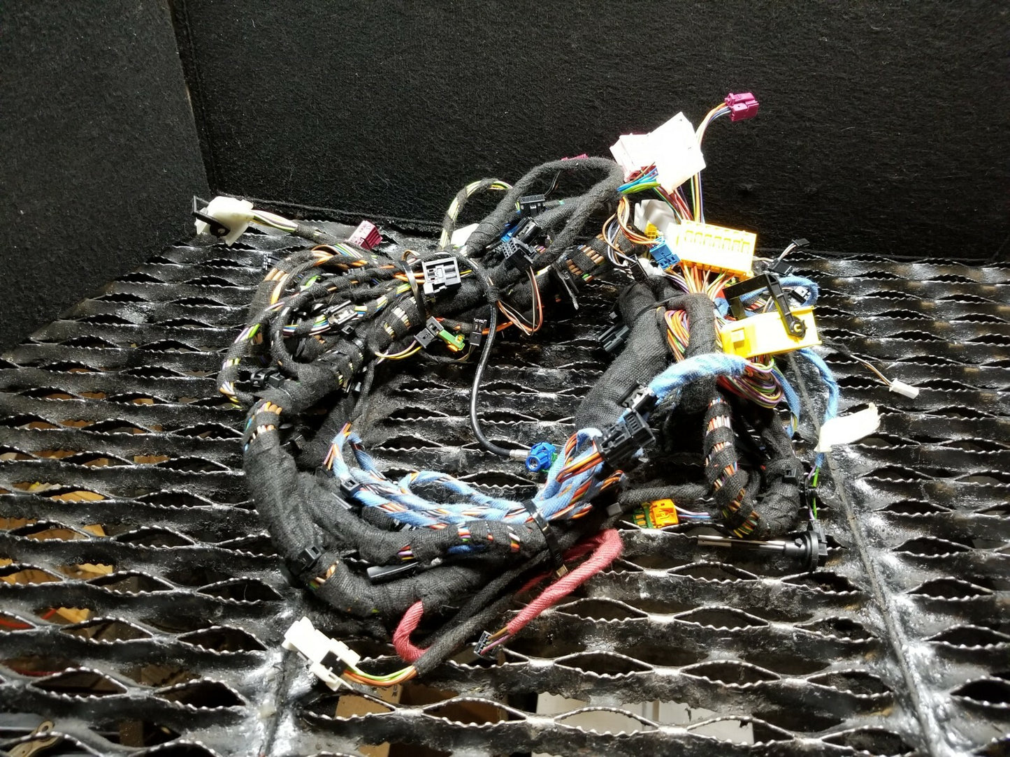 2013 Mercedes W212 E350 Rear Interior Body Wire Harness OEM