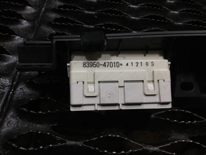 04 05 06 Toyota Prius Passenger Indicator Screen Light 83950-47010   OEM