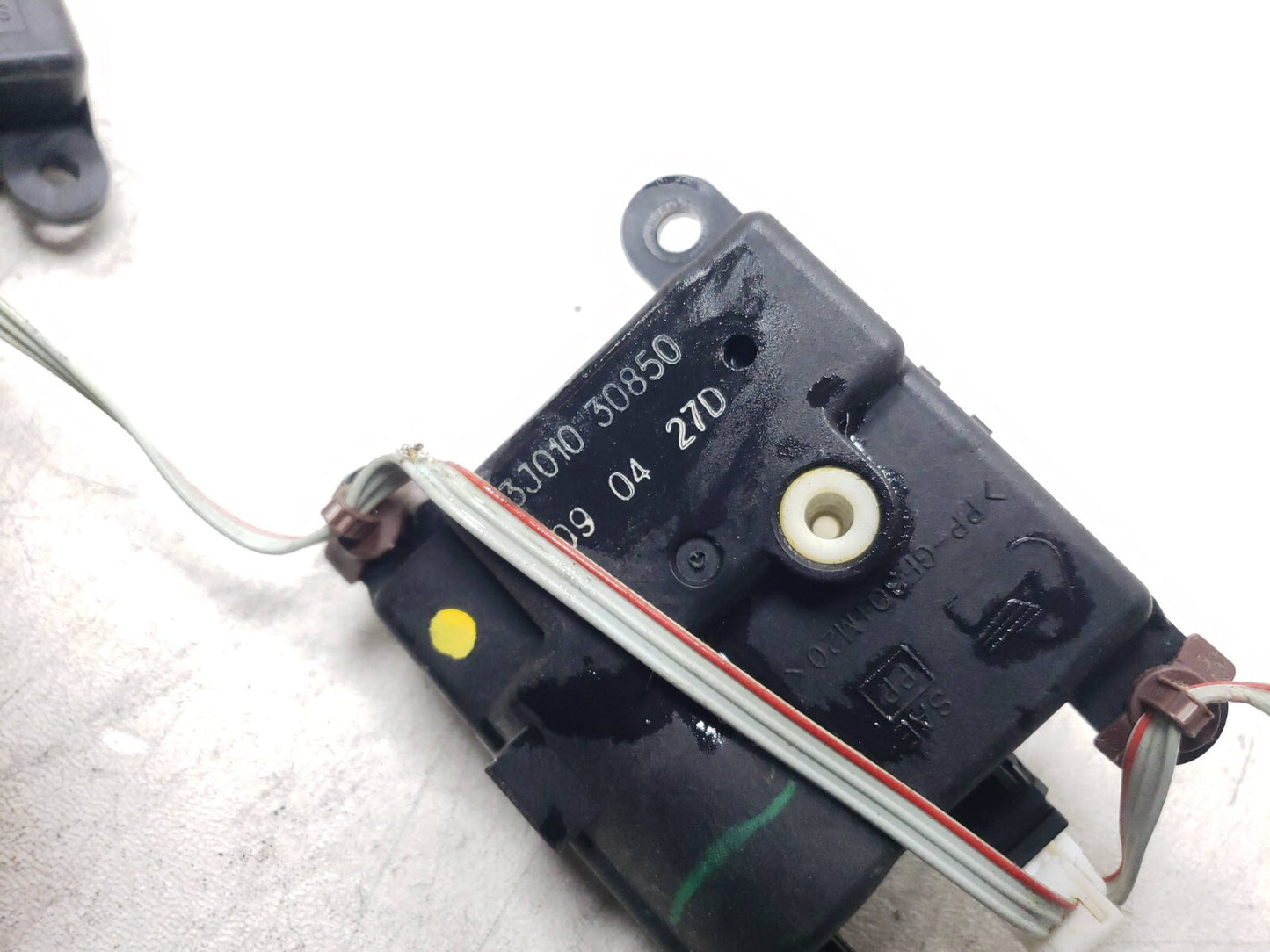 2008 - 2014 Infiniti G37 HVAC AC Heater Actuator Flap Motor OEM