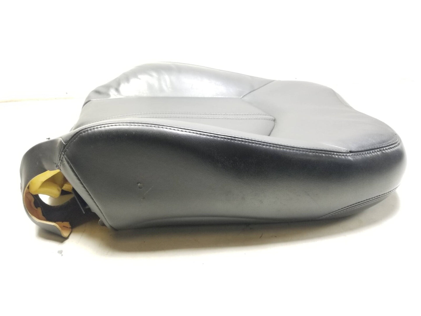 2010 - 2016 Cadillac SRX Front Upper Seat Cushion Passenger Side Right OEM