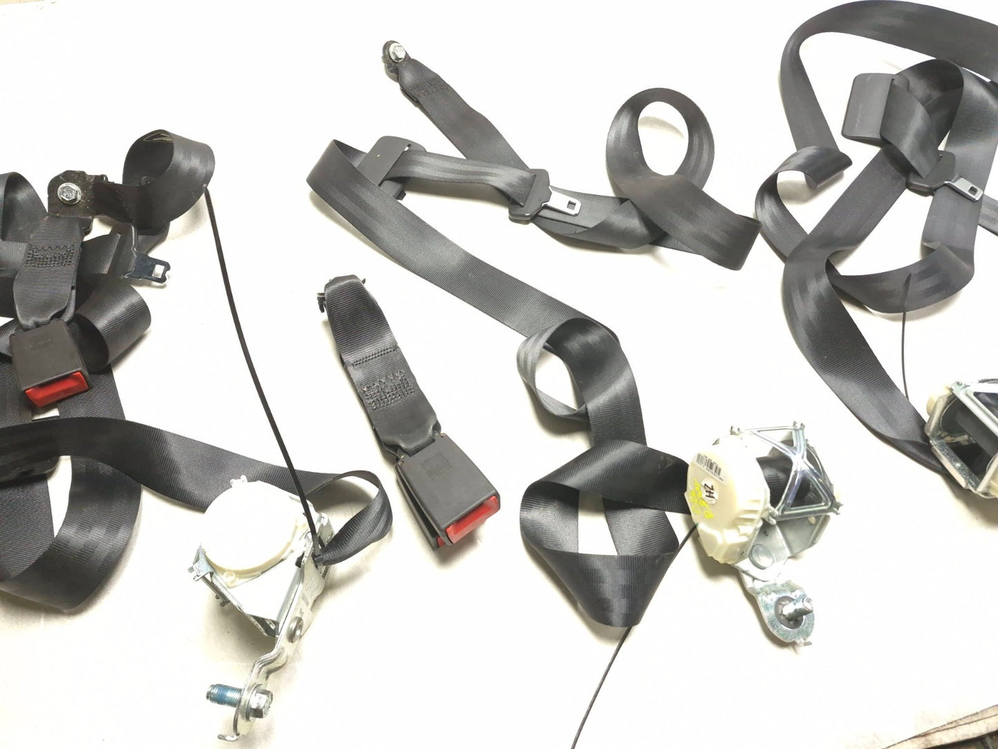 2012 Hyundai Sonata Rear Seat Belt & Buckle 4 Pcs OEM