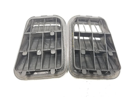 12 13 14 15 Kia Rio Quarter Panel Pressure Vent Pair OEM