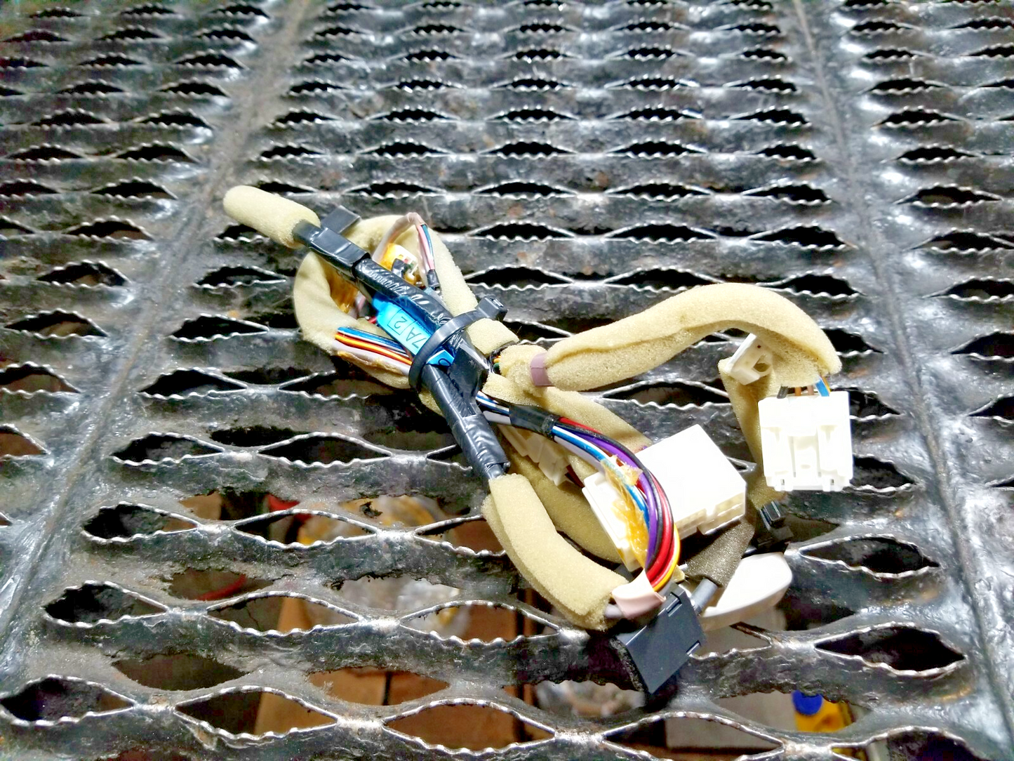 2012 Nissan Juke Dome Light Lamp Wiring Harness OEM