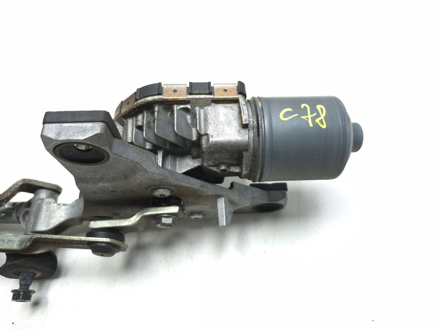 2012 Volvo C30 2.5l Front Windshield Wiper Linkage W/ Motor OEM
