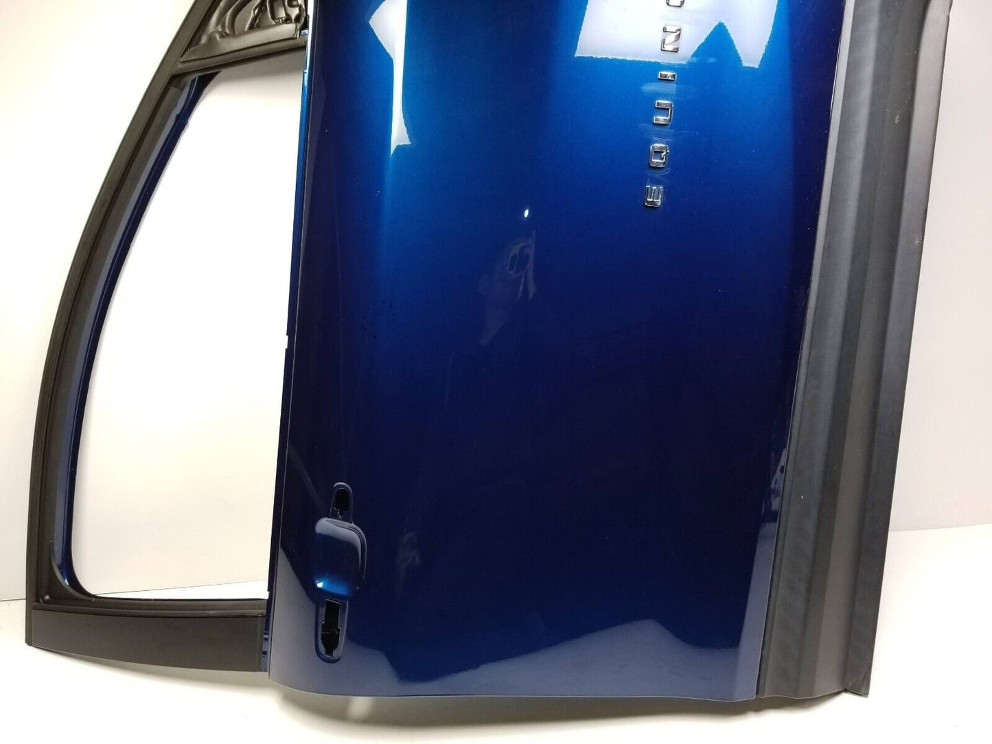 18-22 Chevrolet Equinox Front Passenger Door Shell OEM ✅