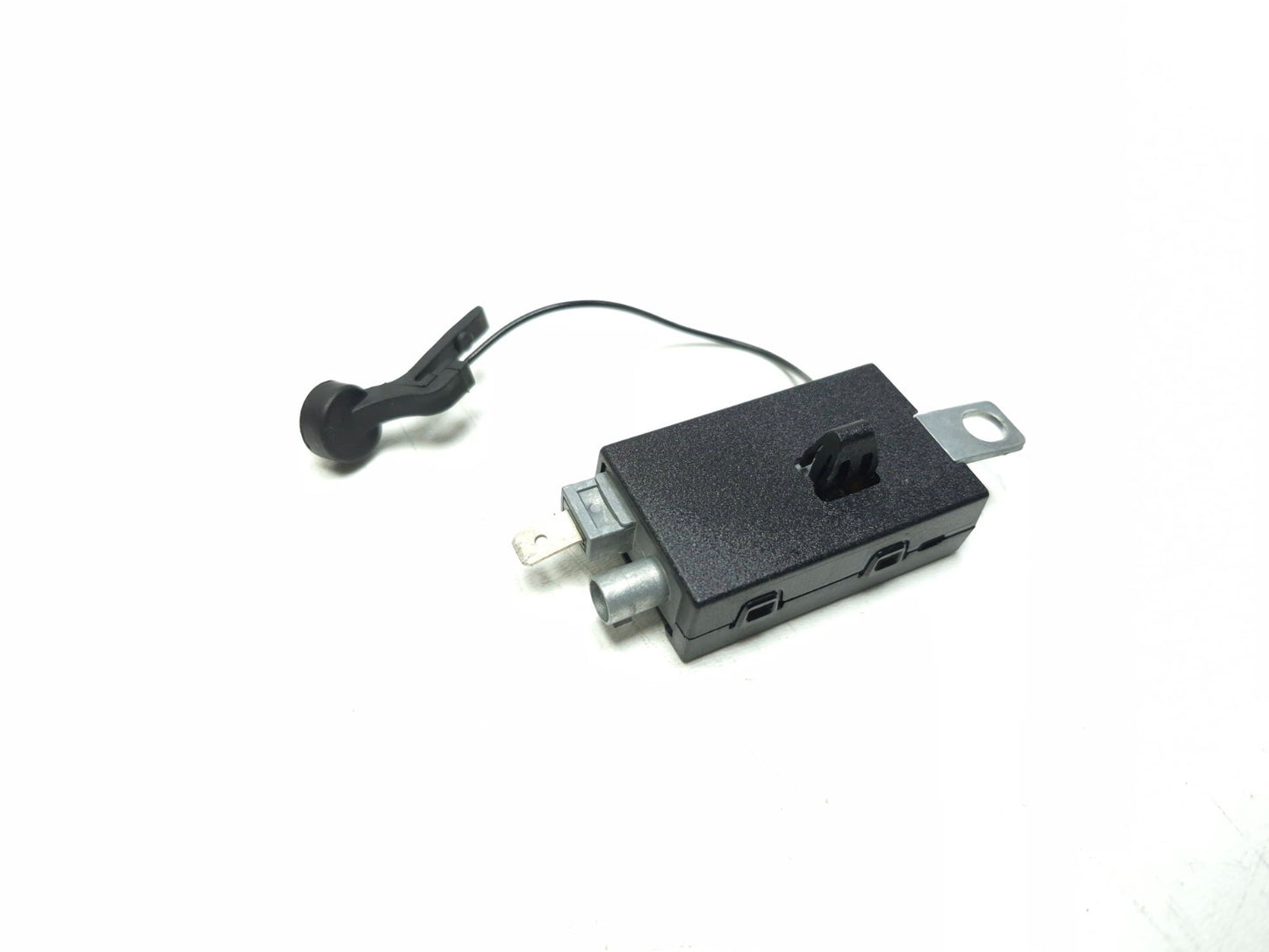 2012 Volvo C30 Antenna Amplifier Pair OEM