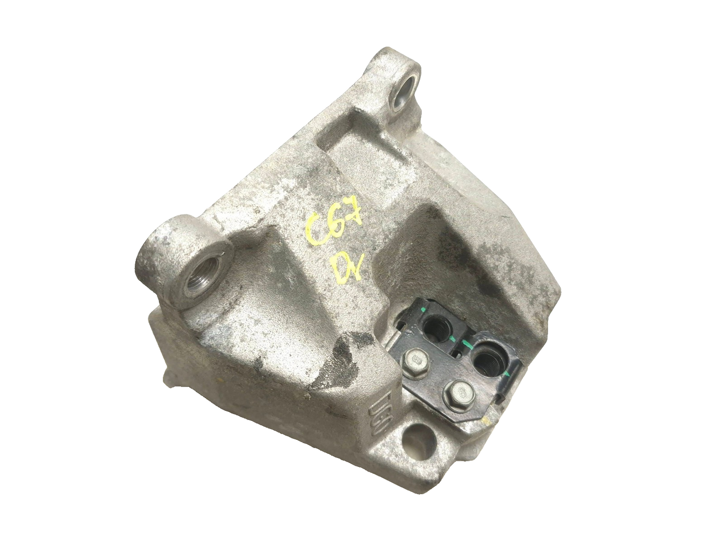 2018 Hyundai Sonata Sport Driver Side Transmission Support Bracket OEM