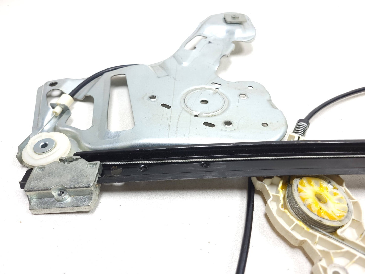 2007 Range Rover Front Door Window Regulator Left Driver Side OEM