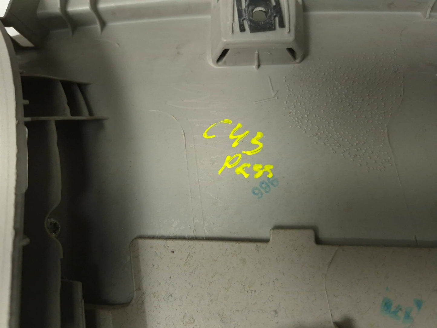 2011 Volkswagen Tiguan B C Pillar Cover Trim Panel Left & Right 6 Pcs OEM