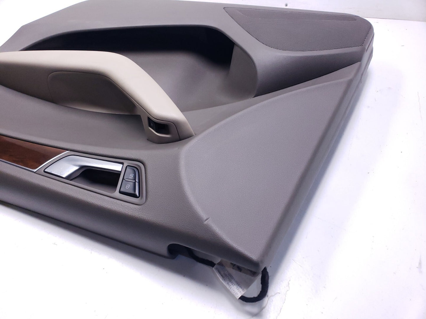 2010 Audi Q5 Front Passenger Door Panel OEM