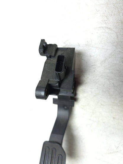 2015 Nissan Juke Accelerator Pedal OEM