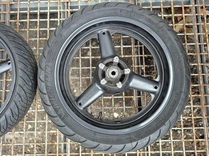 2001 Suzuki Gsx 750f Katana  Rear & Front Wheel W/ Tire Pair R 17 OEM