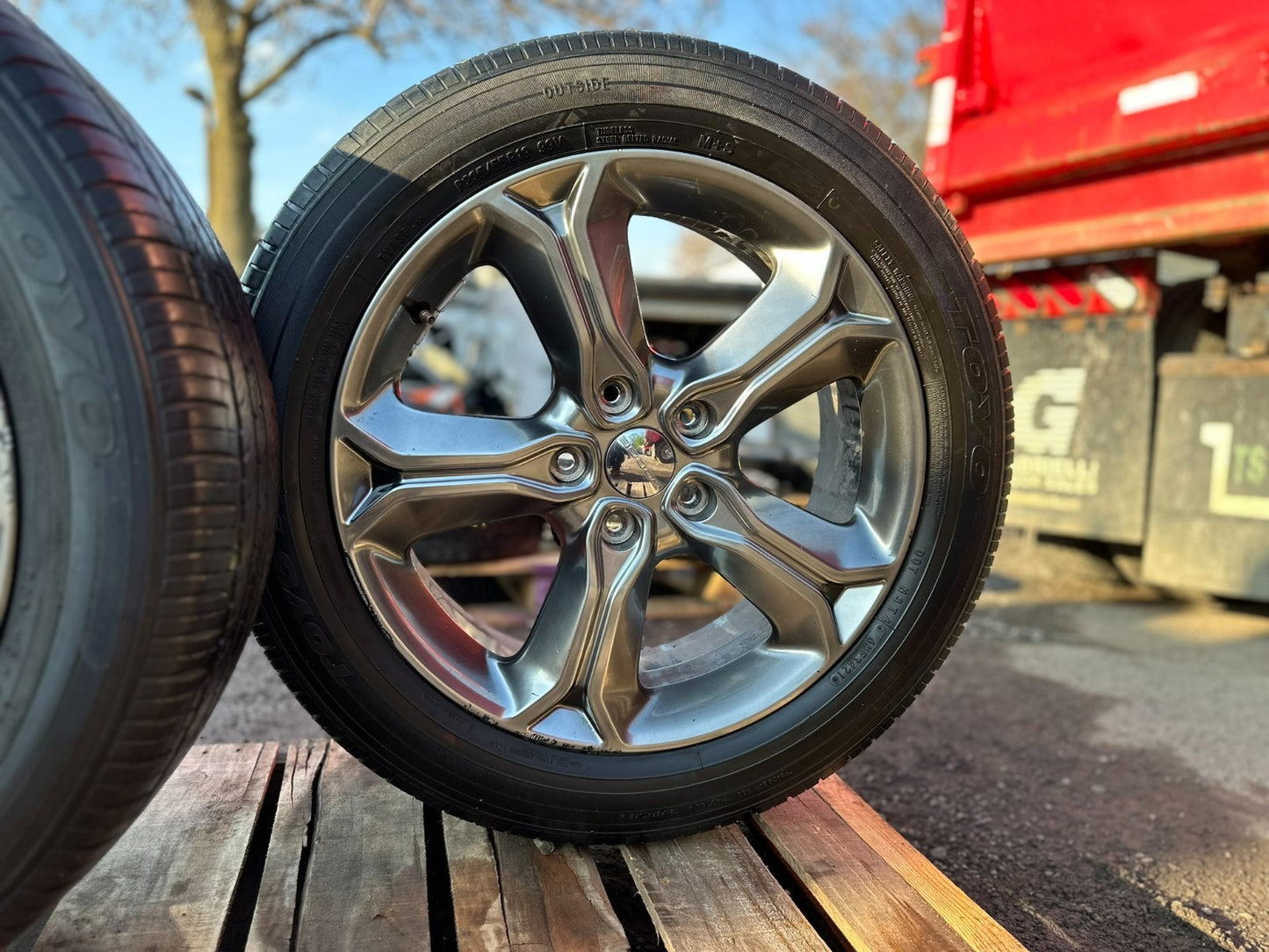 2017 Dodge Journey Wheel Rim 19" W/ Tire Toyo 225/55r19 2pcs OEM
