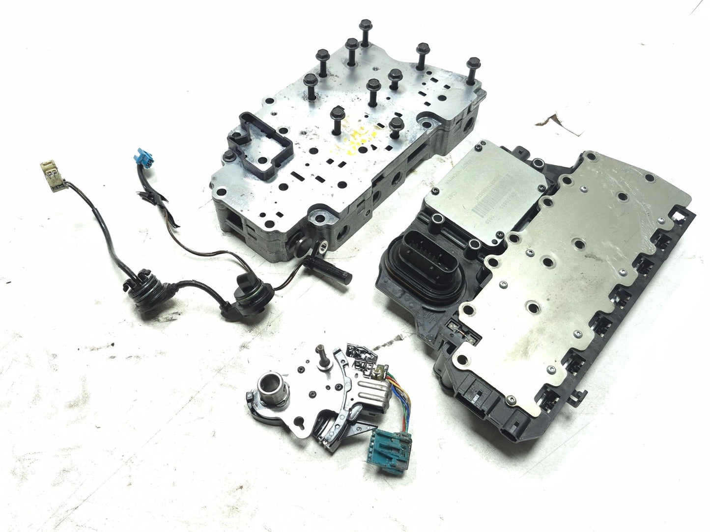2011 GMC Terrain 2.4l Automatic Transmission Valve Body & Control Module Set OEM