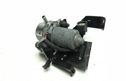 2012 Volvo C30 2.5l Air Brake Vacuum Pump OEM
