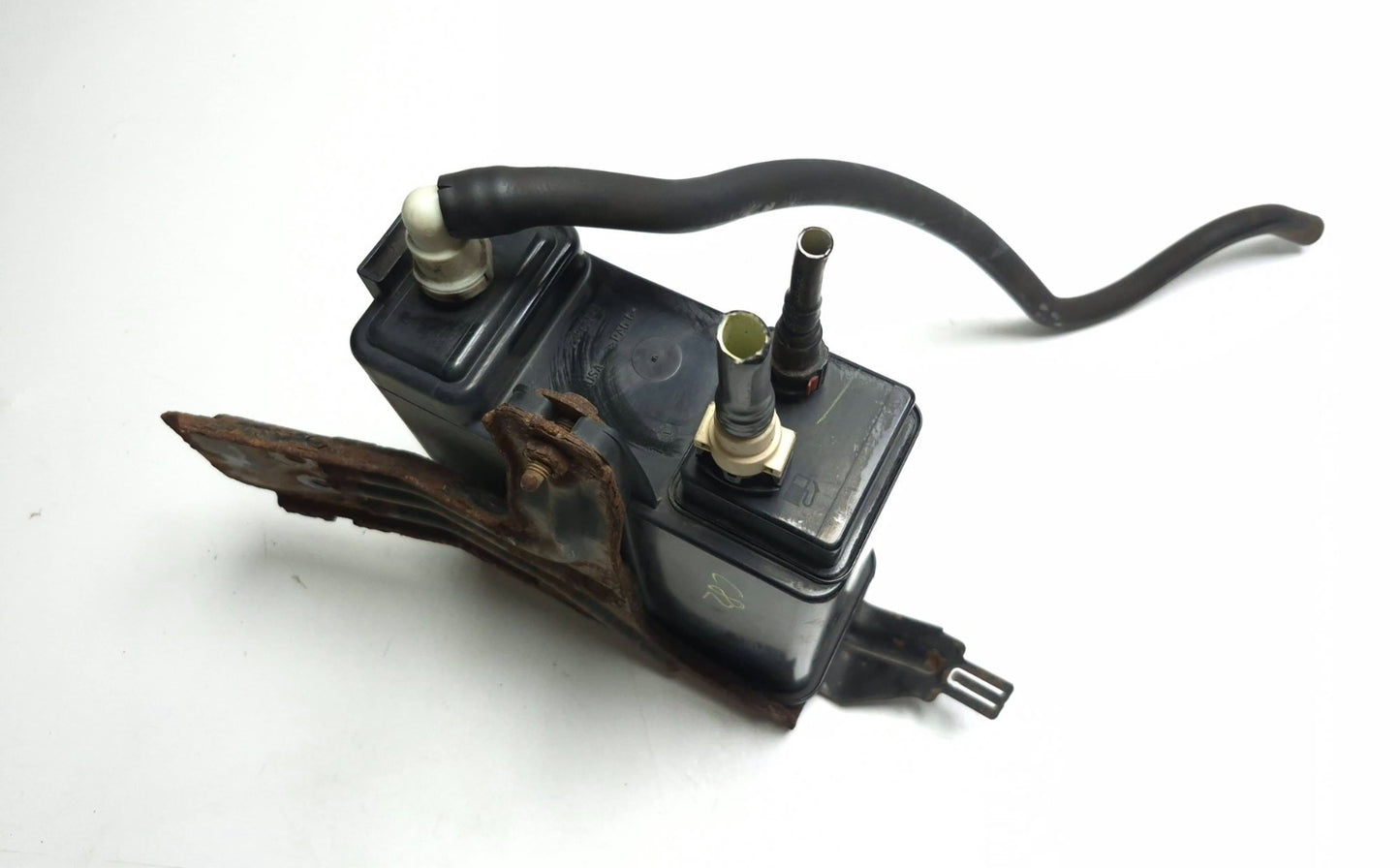 2013 Cadillac Escalade Esv Evap Vapor Canister OEM
