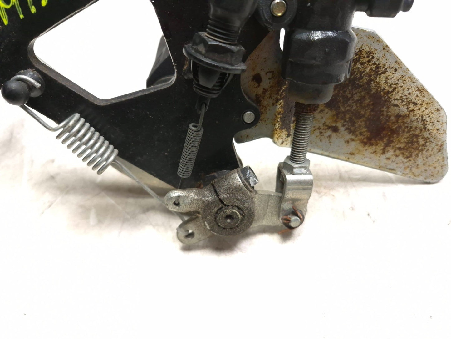 2006 Suzuki Gs 500fk Rear Brake Master Cylinder W/ Right Footrest Assy OEM