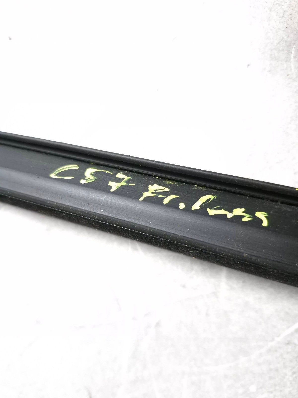 2010 Nissan Maxima Front Right Door Weatherstrip Seal OEM
