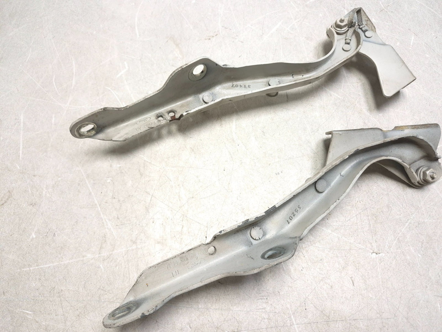 2008 Lincoln Navigator Hood Hinge Left & Right OEM
