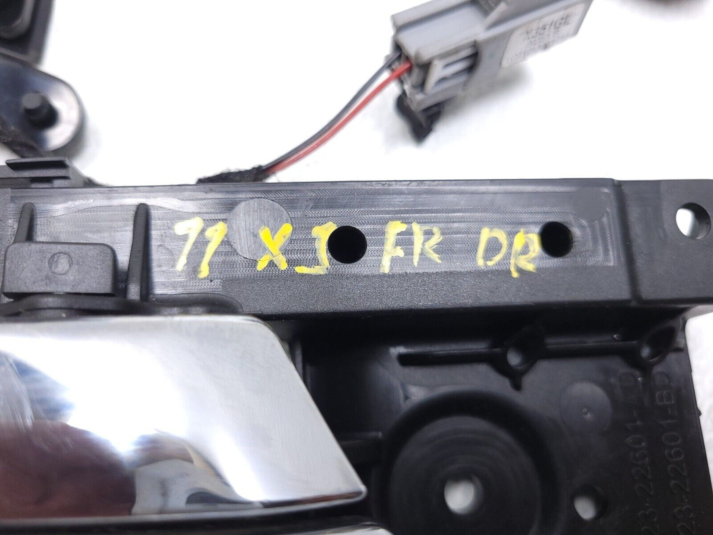 10 11 12 13 Jaguar XJ Front Driver Door Interior Handle W/ Trim OEM