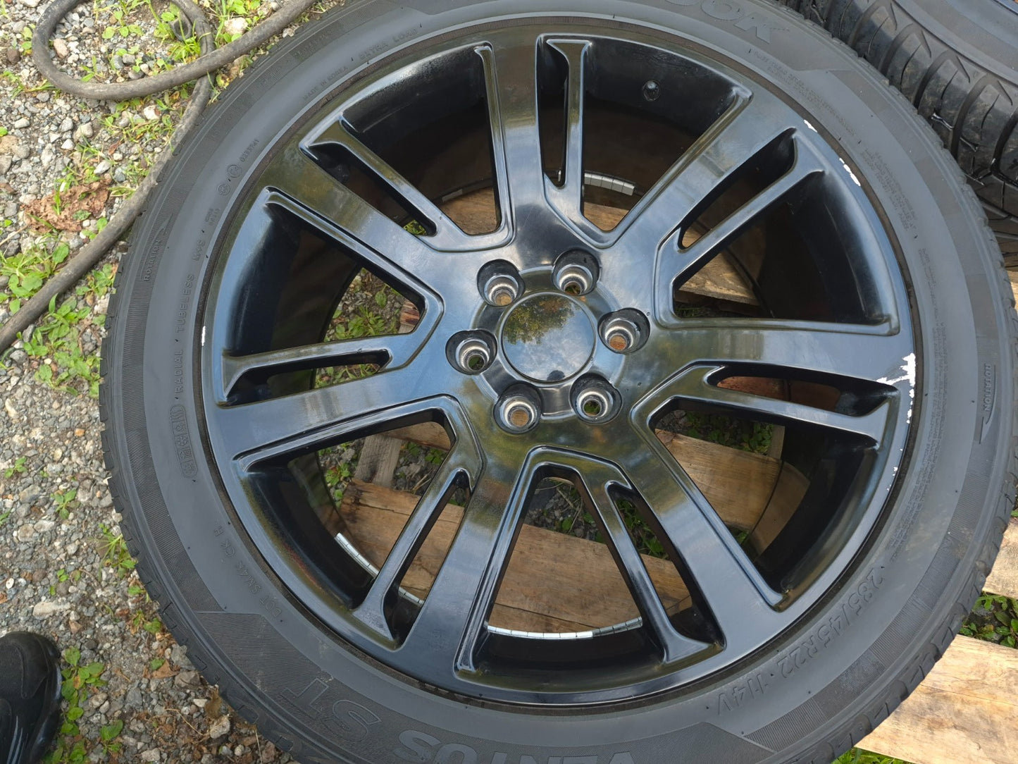 2008-2014 Cadillac Escalade Esv Wheel Rim W/ Tire 285/45 R22 8.5/32 Pair