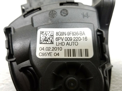 2010 Volvo XC60 Accelerator Gas Pedal OEM