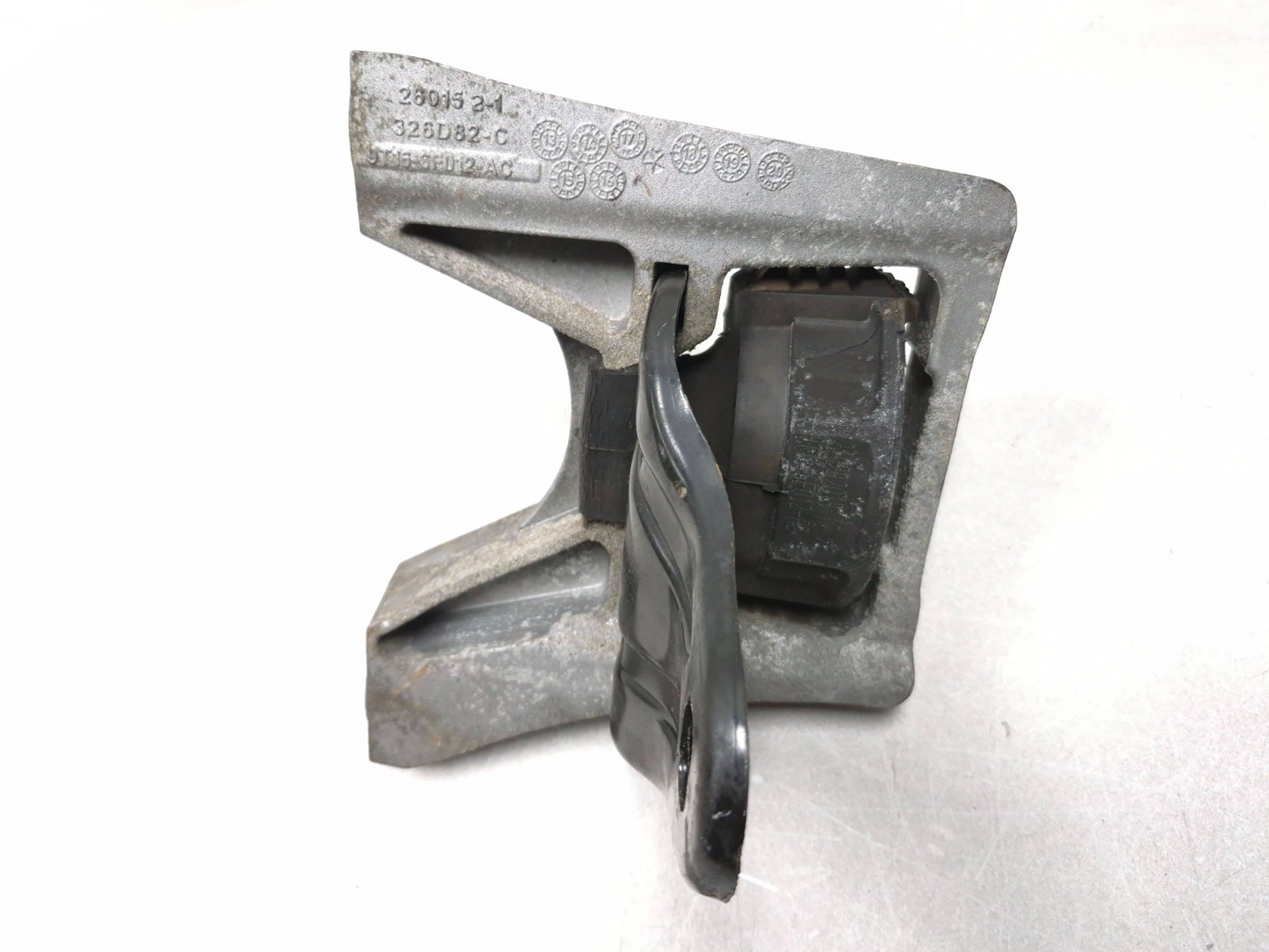 2013 Ford Transit Connect Engine Mount Bracket Passenger Side Right OEM