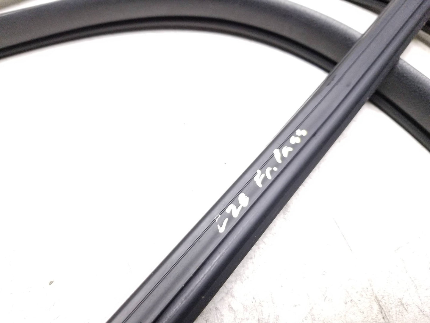 2016 Kia Soul Door Weatherstrip Front Passenger Side Right OEM