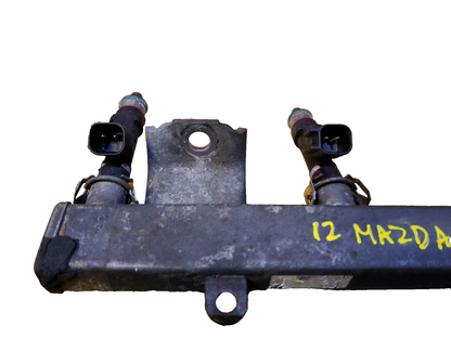 2012 Mazda 6 Fuel Rail & Injector 4pcs OEM