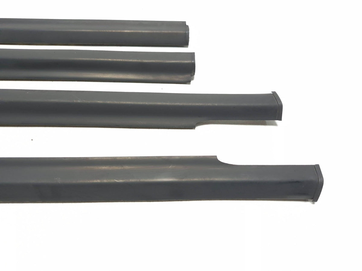 2001 Mercedes W163 Ml320 Ml350 Door Window Belt Weatherstrip Molding 4pcs OEM