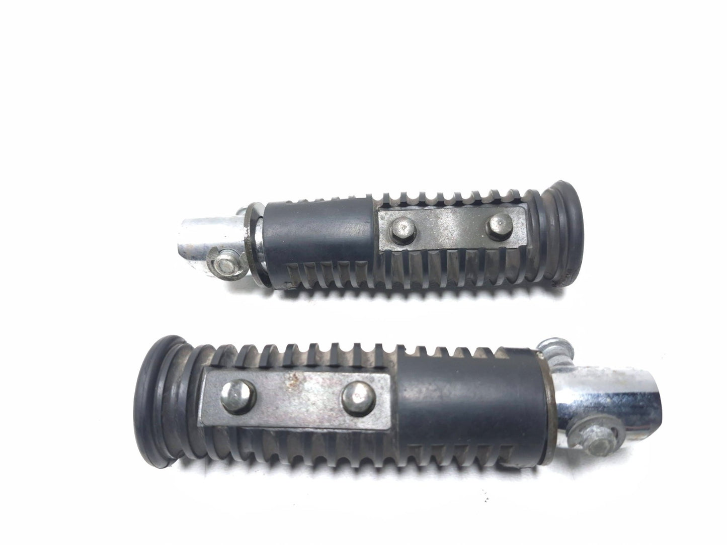 2004 Kawasaki Vulcan 800 Vn800 Foot Peg Rear Left & Right  OEM